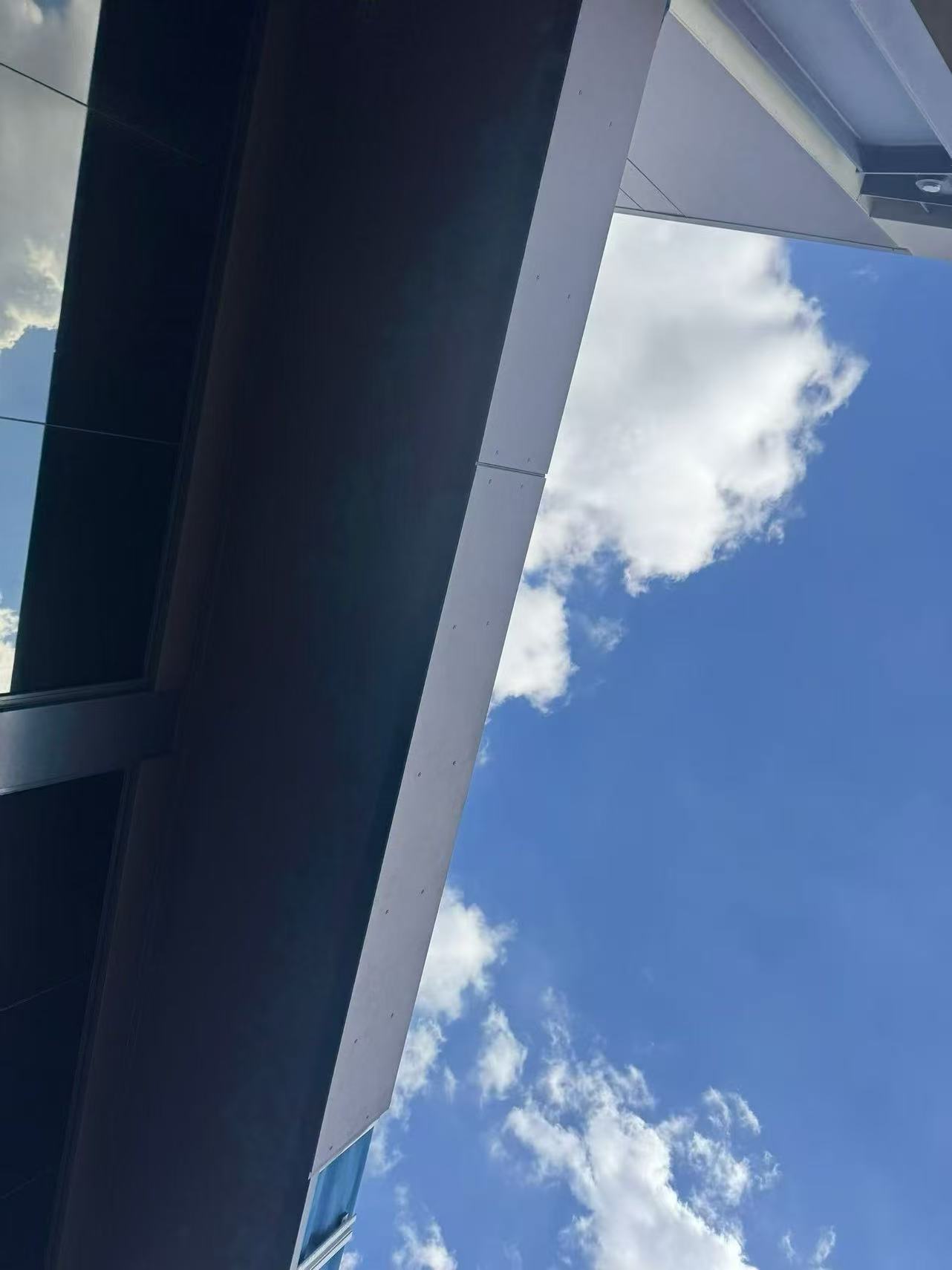 External cladding corner junction